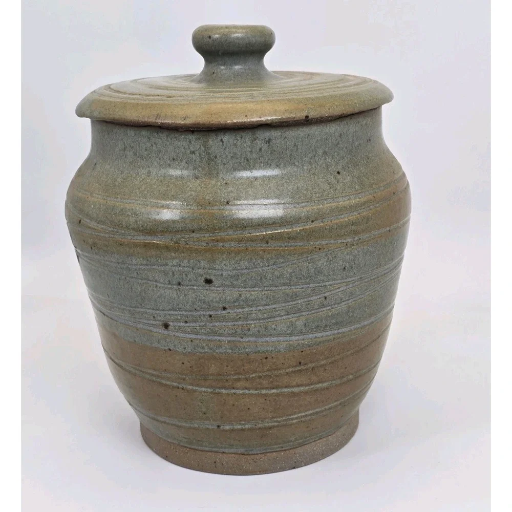 Vintage Studio Pottery Stoneware Canister Jar With Lid Green Brown Speckled 8.5